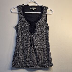 cleo Navy and White Patterned Sleeveless Tank Top
